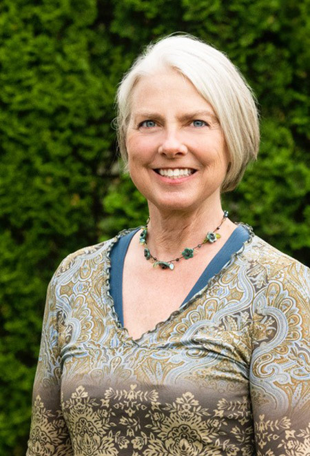 Headshot of Joan Shannon